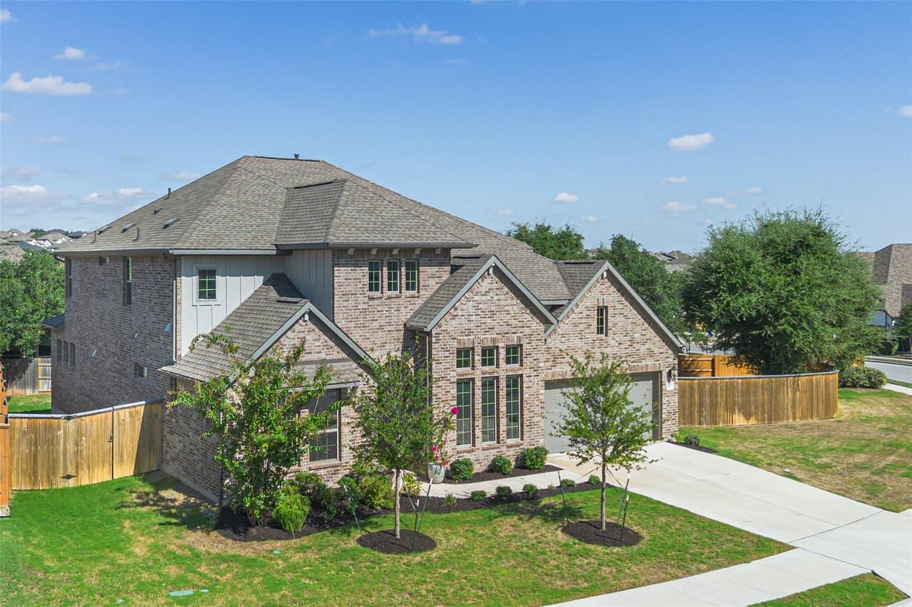 129  Shady Spring Trl photo 5