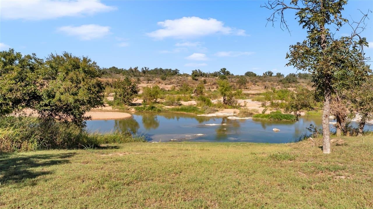 261  Diamond Cross Dr photo 4