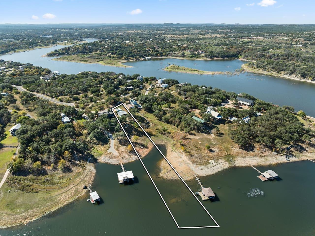 1327  Lake Shore Dr