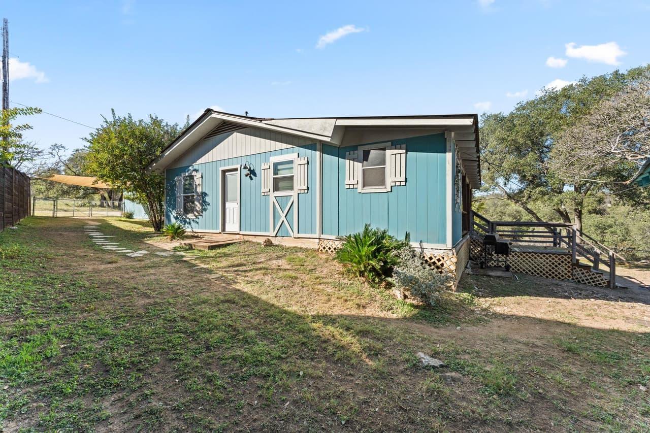 1327  Lake Shore Dr photo 3