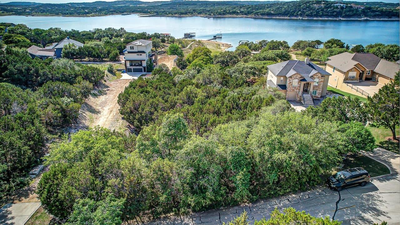 400  Lakefront Dr