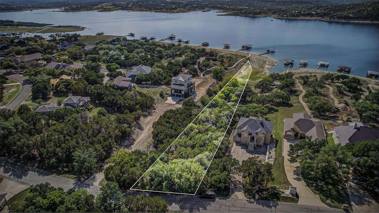 400  Lakefront Dr photo 4
