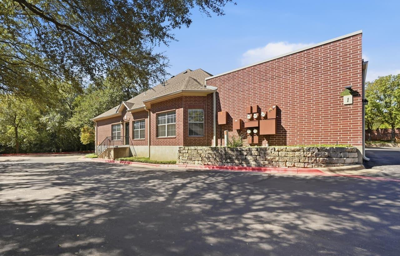 5515  Davis Ln  #1 photo 2