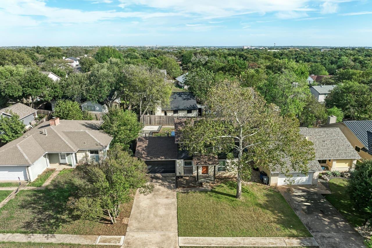 4708  Adelphi Ln photo 6
