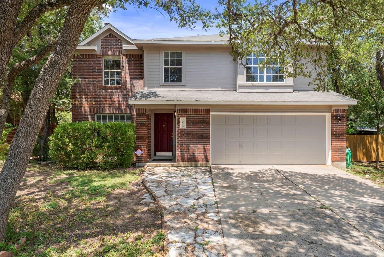 2028  Desco Dr