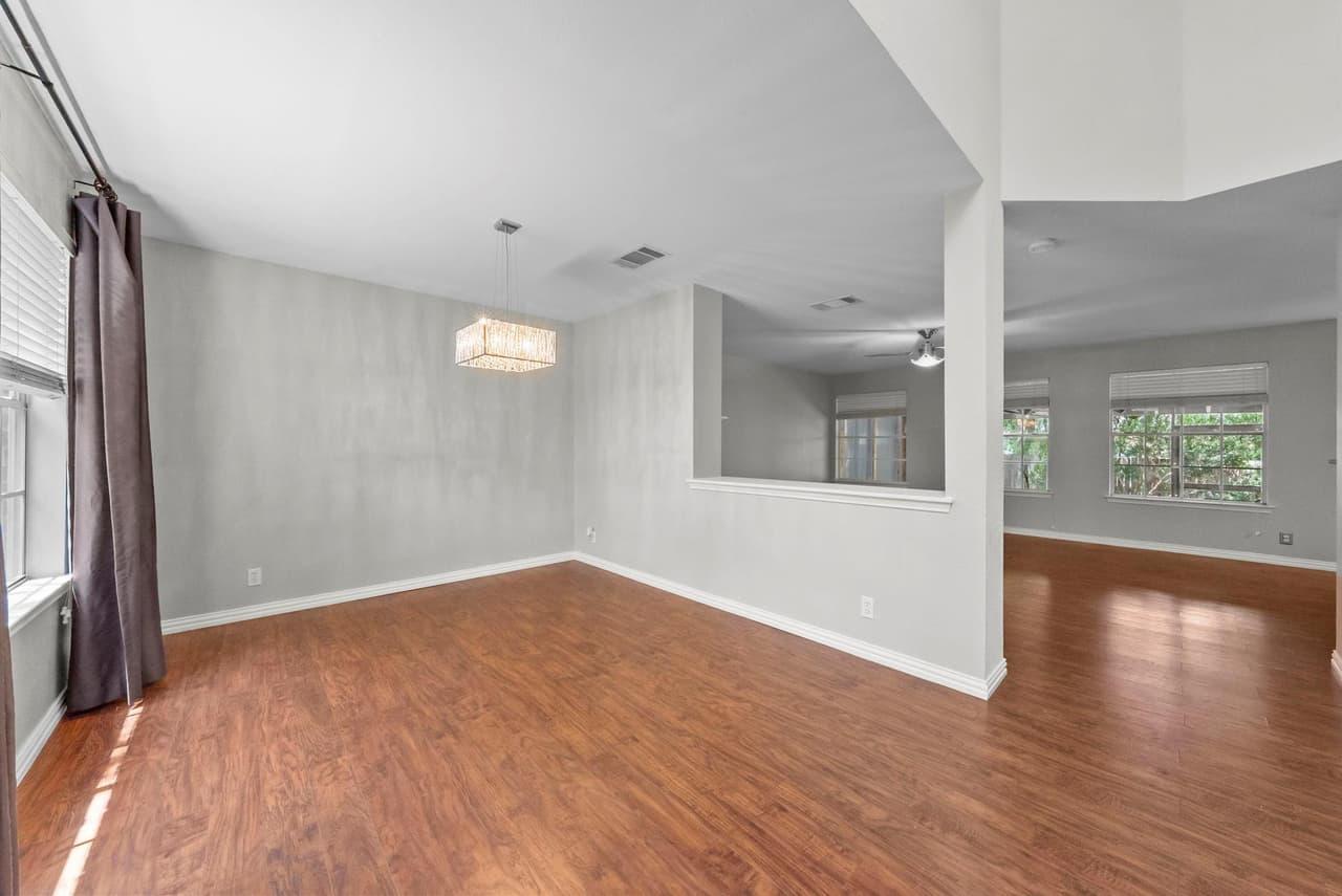 2028  Desco Dr photo 5