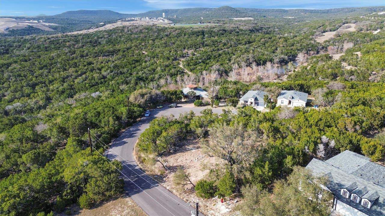 8016  Flintlock Cir photo 3