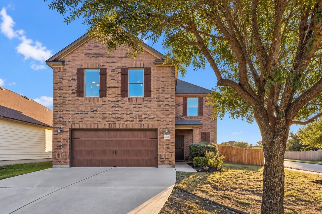 14401  Lake Victor Dr