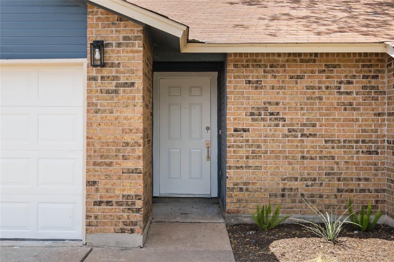 12808  Chromite St photo 3
