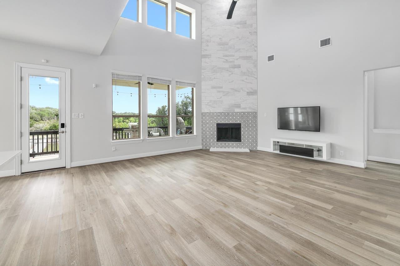 121  Rapid Springs Cv photo 3