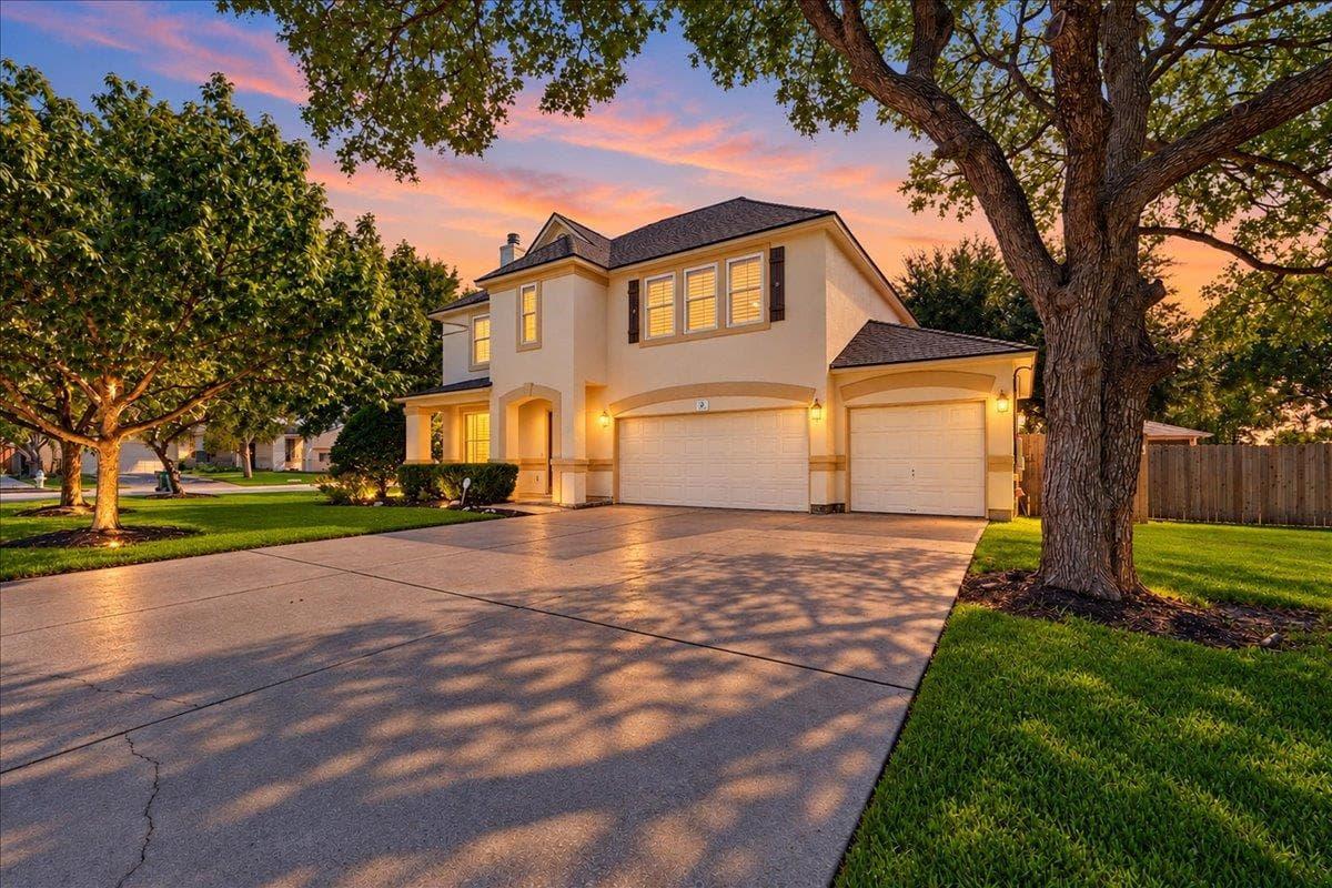 301  Leanne Dr
