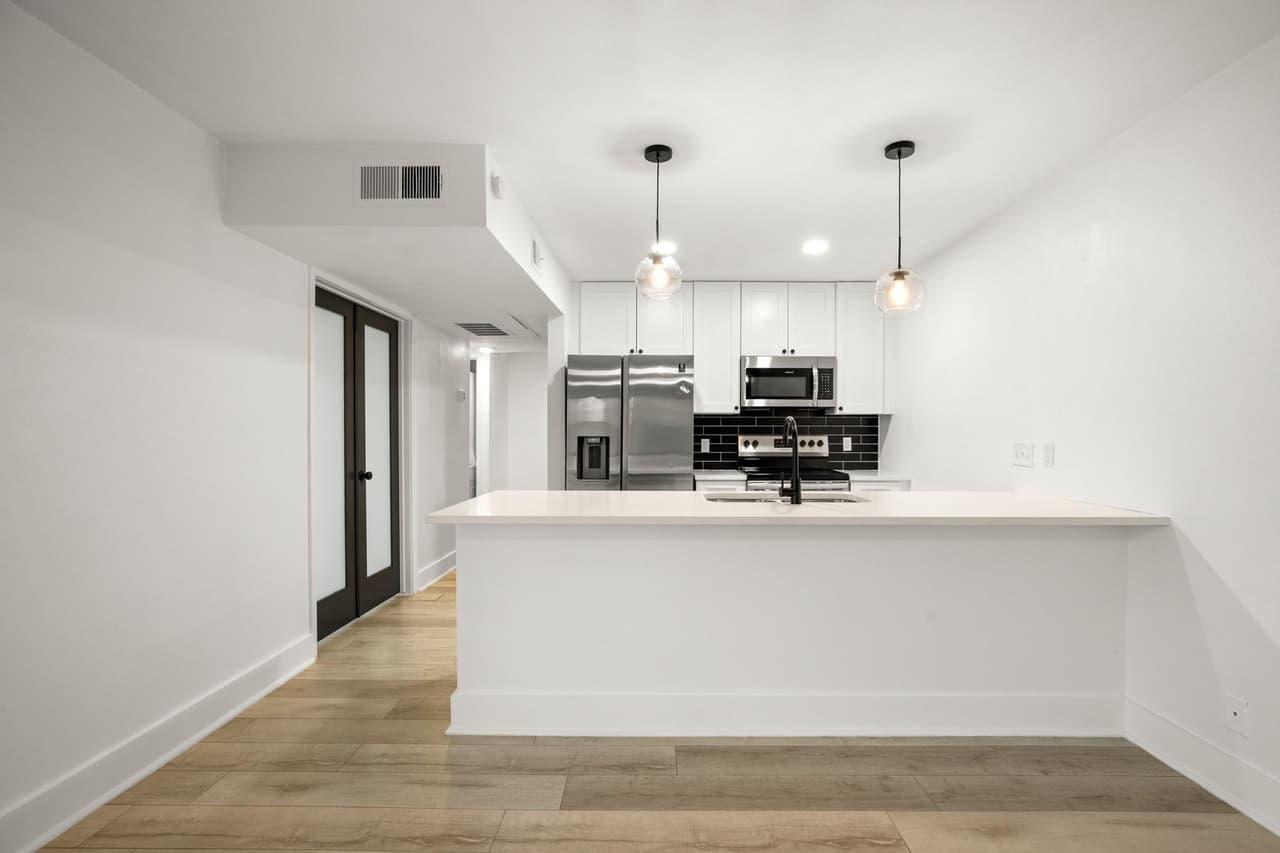 909  Reinli St  #103