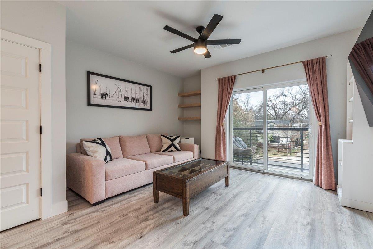 3101  Govalle Ave  #220 photo 5