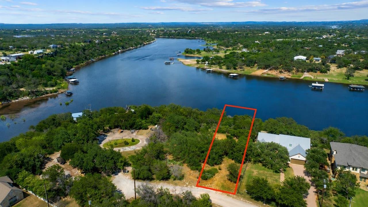 513  Nomad Dr