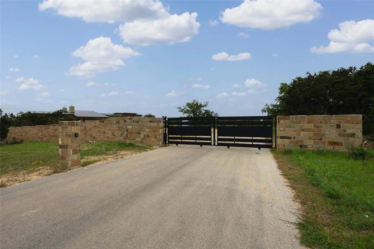 439  Vail River Rd