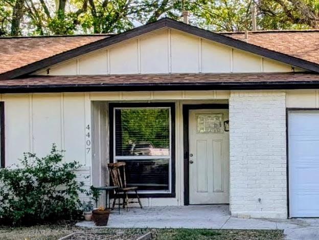 4407  Dovewood Dr photo 3