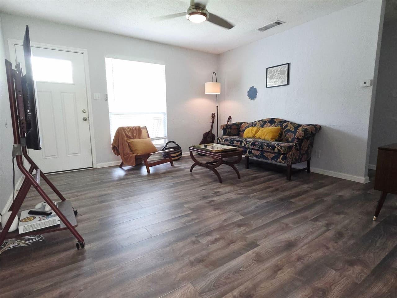 4407  Dovewood Dr photo 5