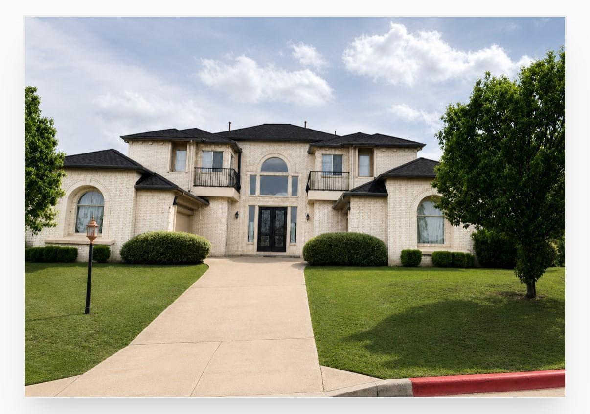 404  Aria Dr