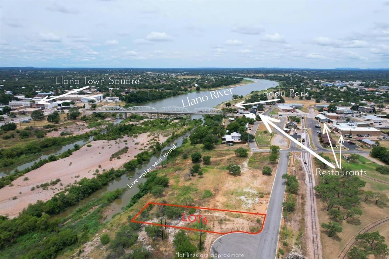 006  Walden Way photo 3