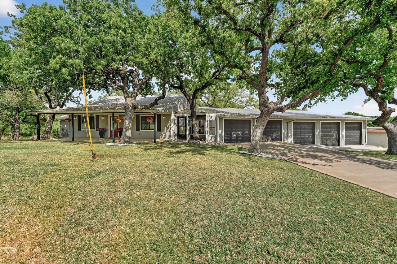 1104  Hill Circle West Dr photo 6