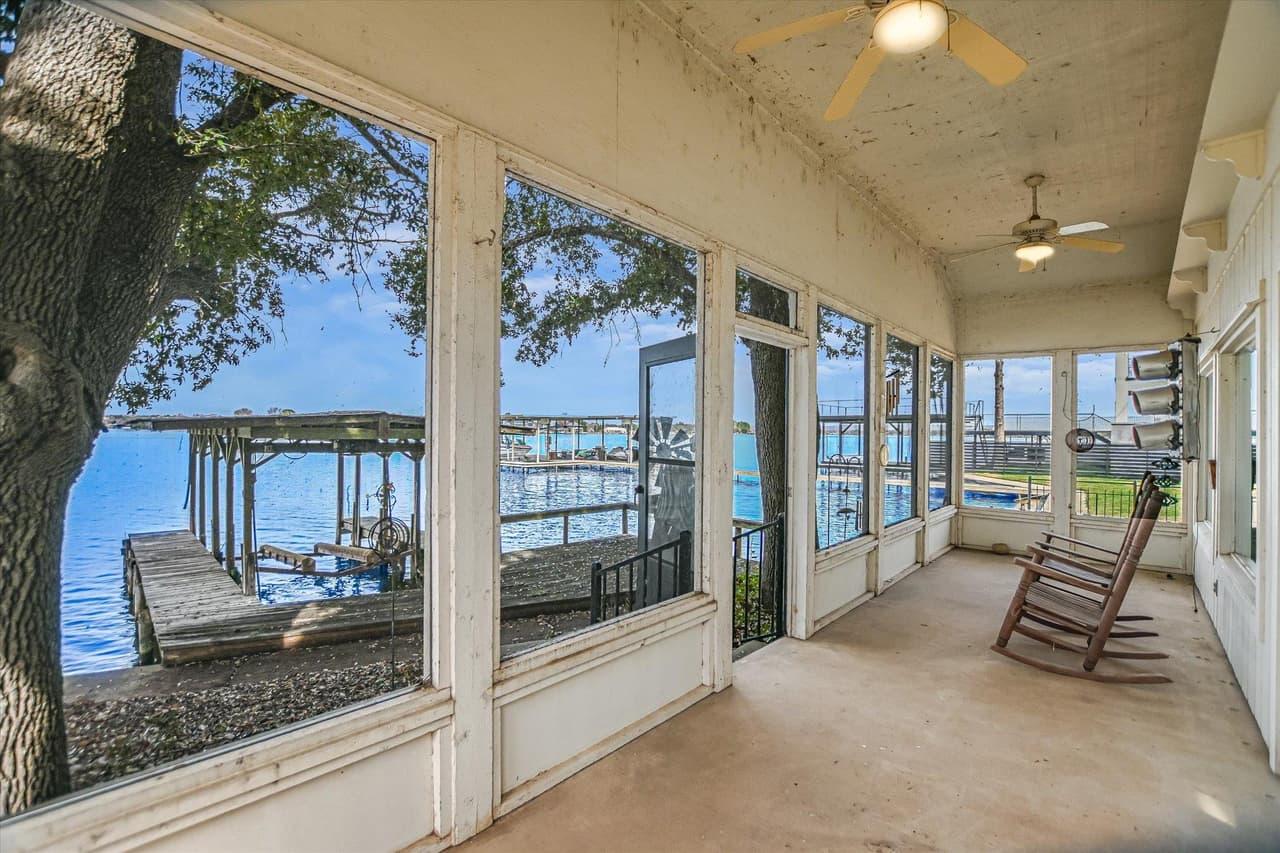 1018  Impala Dr photo 3