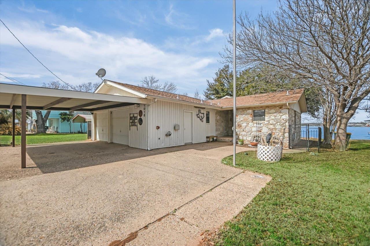1018  Impala Dr photo 6