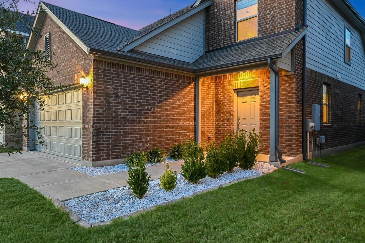 7504  Elk Grove Path photo 2