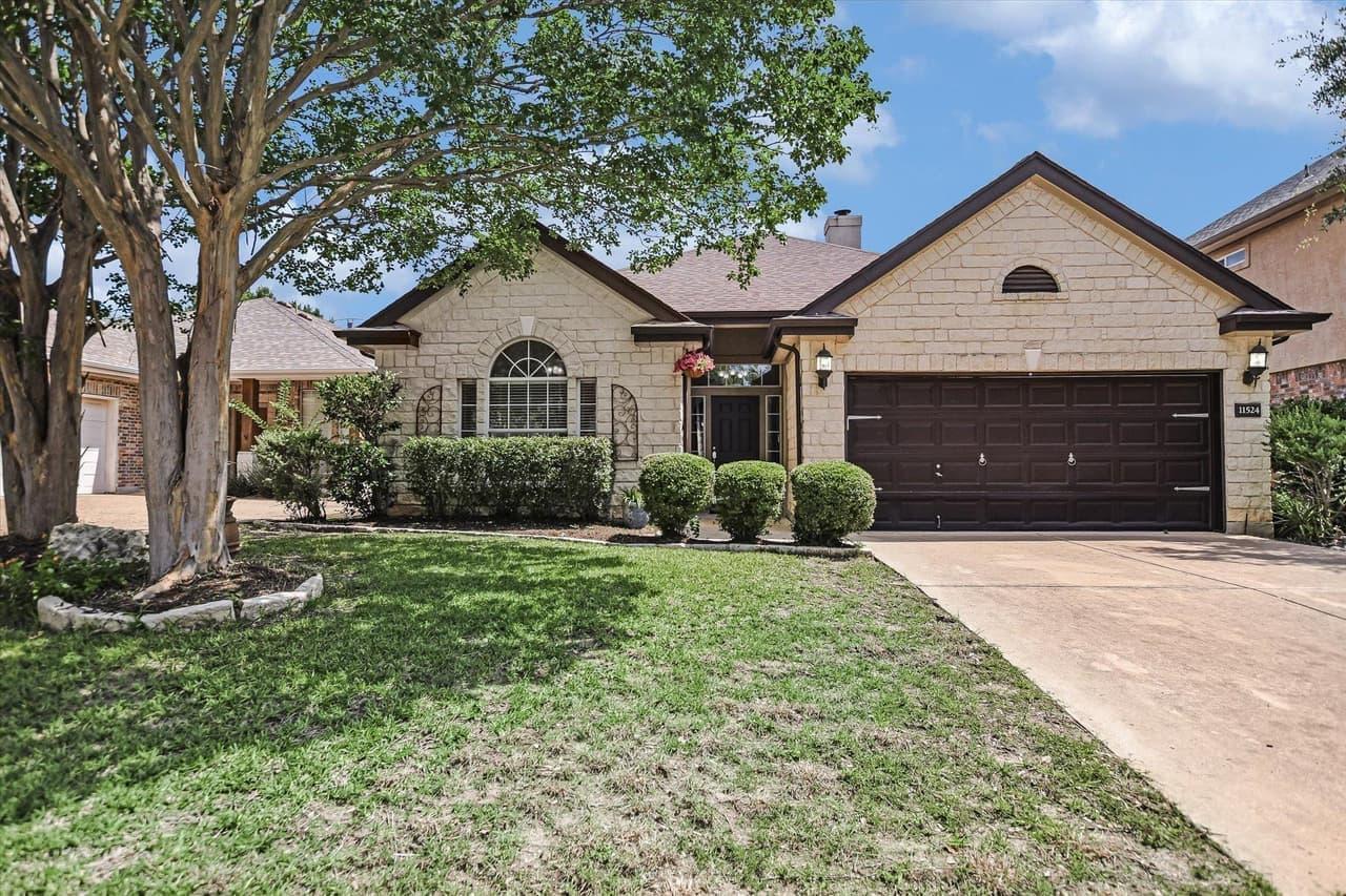 11524  Emerald Falls Dr