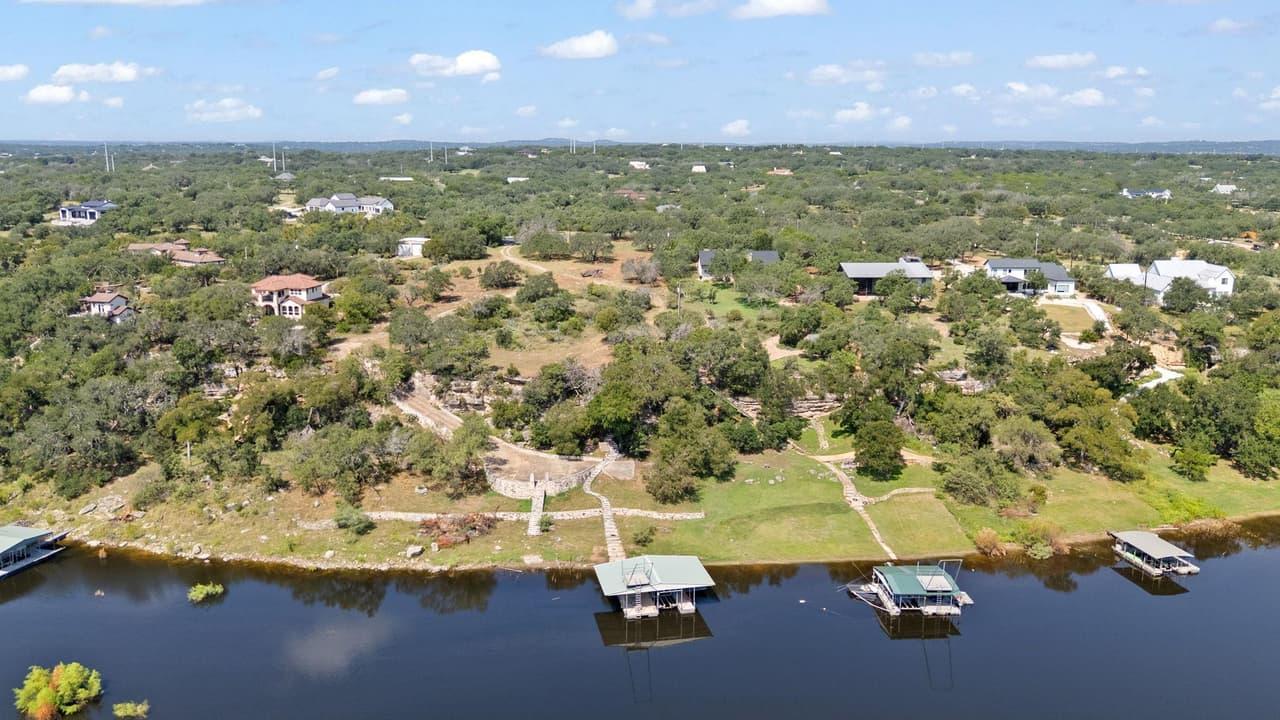1517  Likeness Rd photo 6