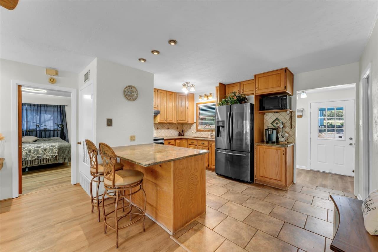 129  Ponderosa Point Dr photo 3