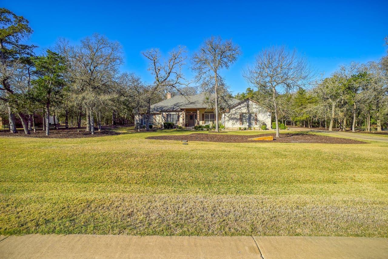 142  Joshua Smith Ln photo 2