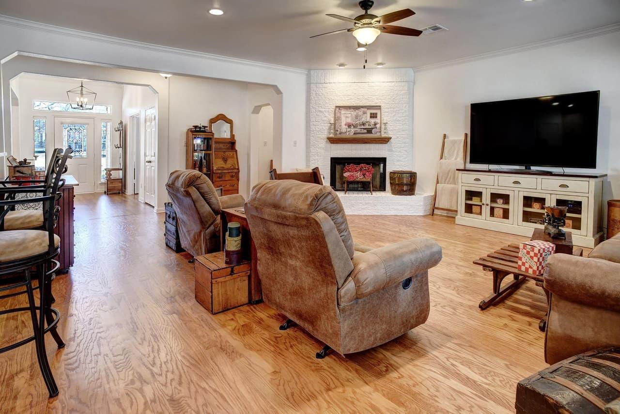 142  Joshua Smith Ln photo 6