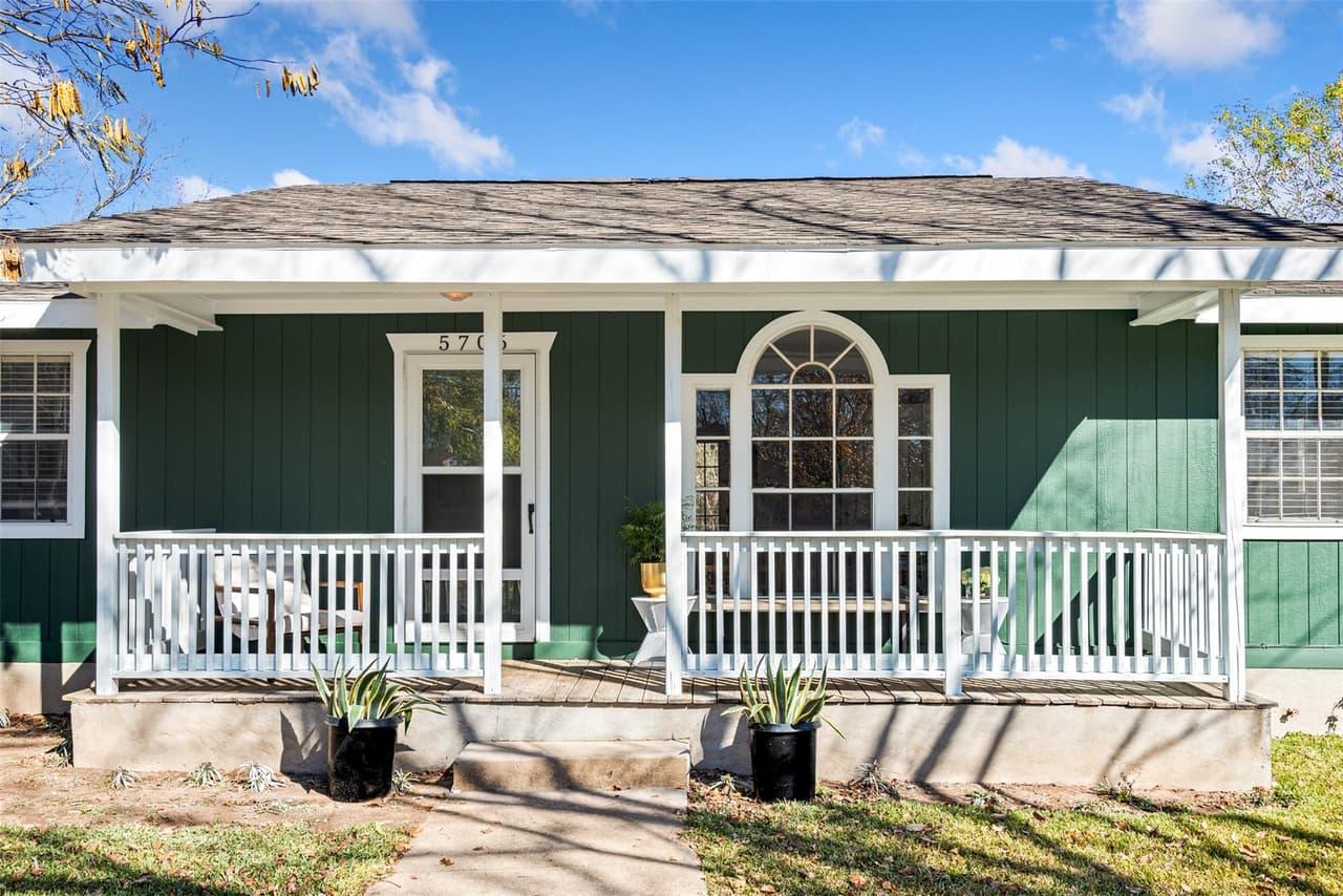 5706  Tura Ln photo 3
