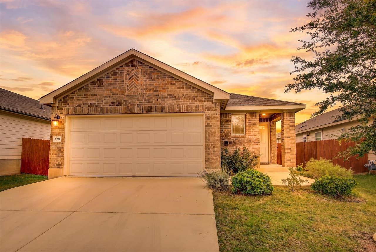 128  Outlaw Dr
