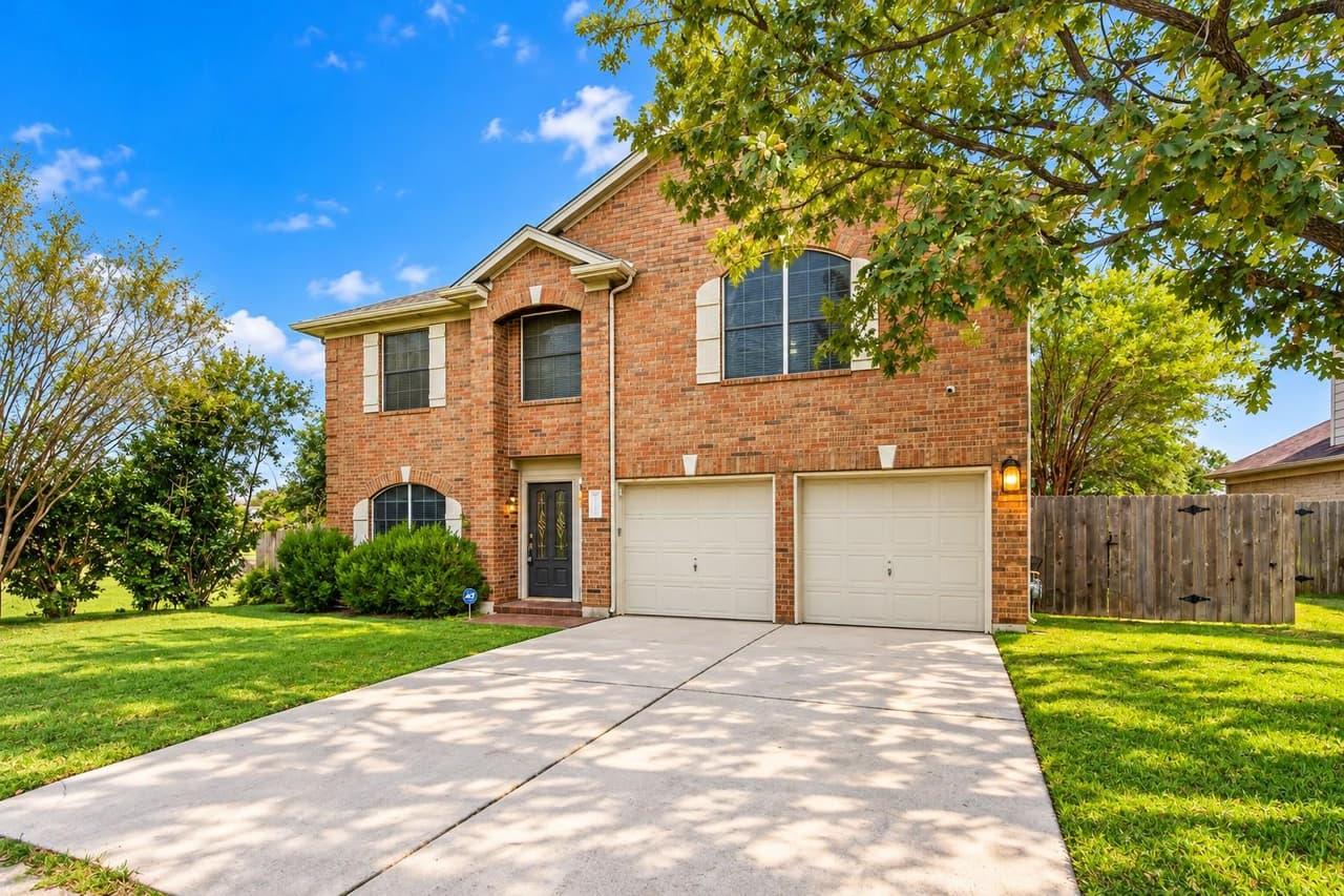 7623  Amanda Ellis Way photo 2