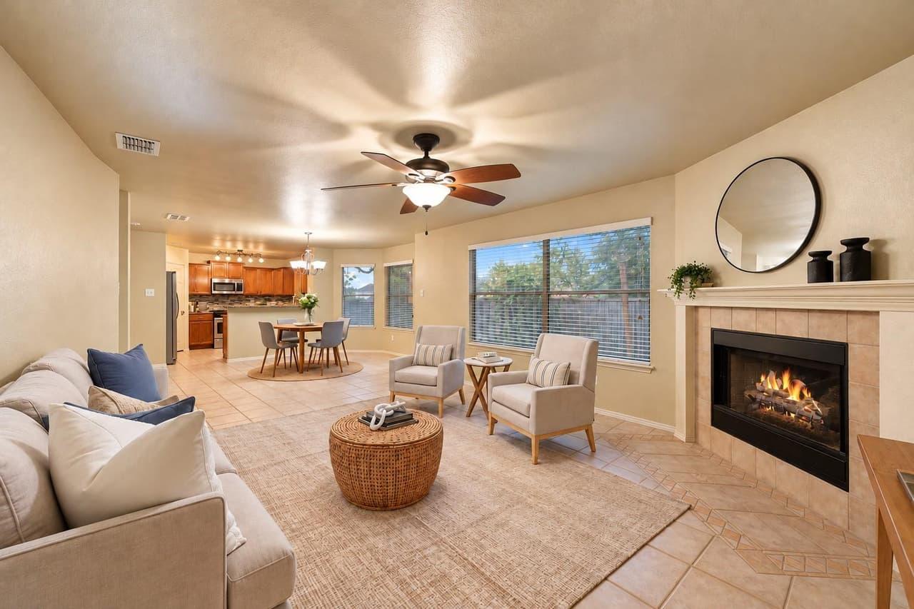 7623  Amanda Ellis Way photo 3