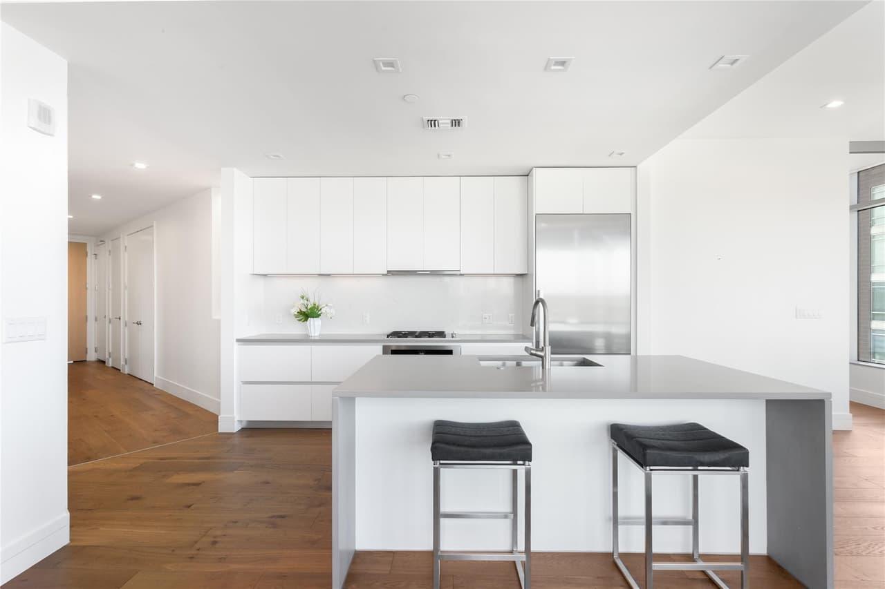 501  West Ave  #1304
