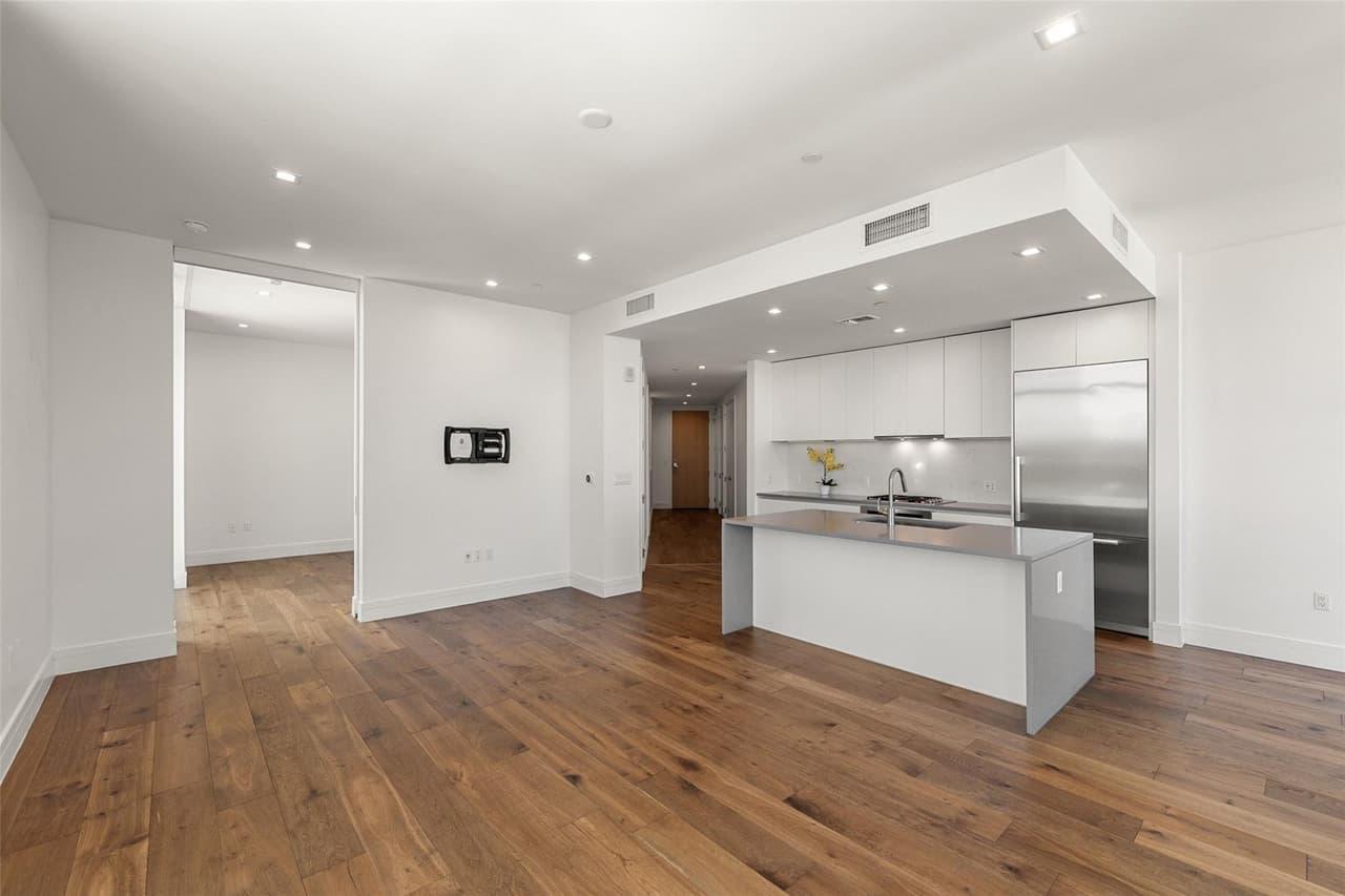 501  West Ave  #1304 photo 5