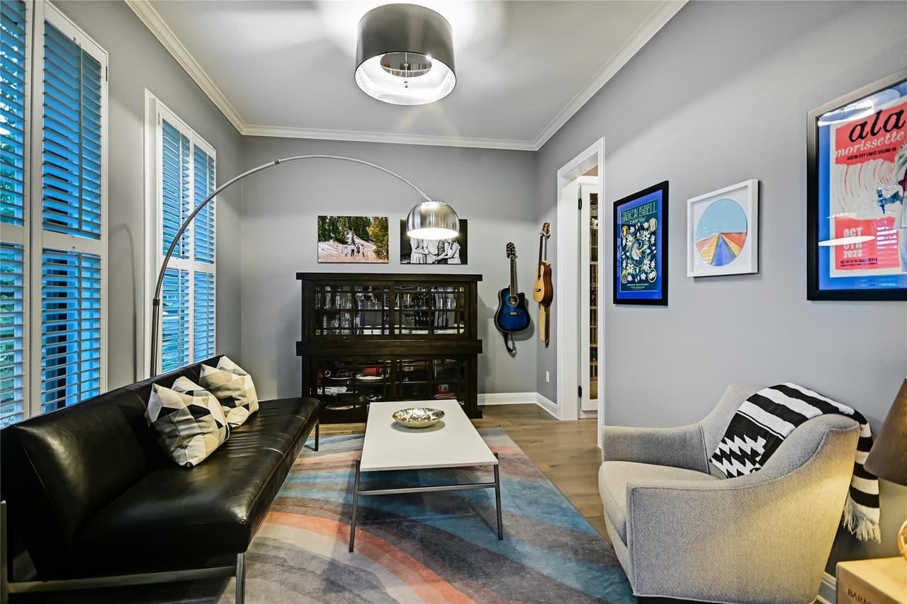 1208  Grosvener Ct photo 5