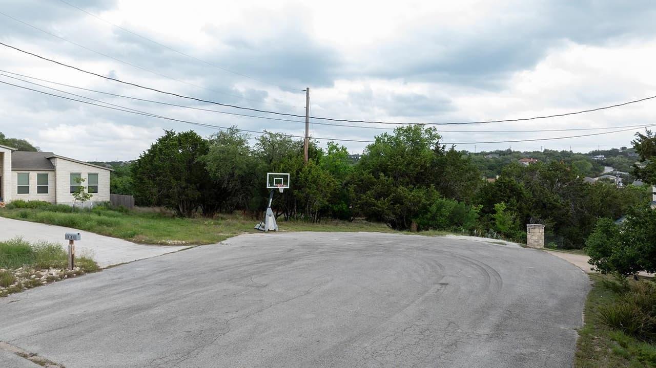 4101  Hillside Cir photo 2