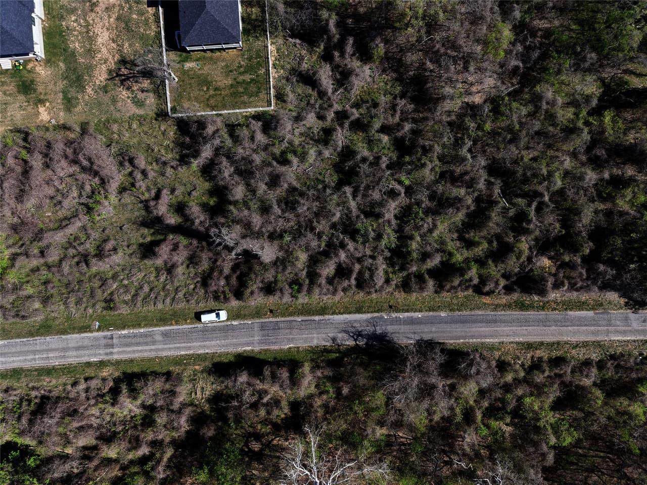 450  Riverside Dr photo 3