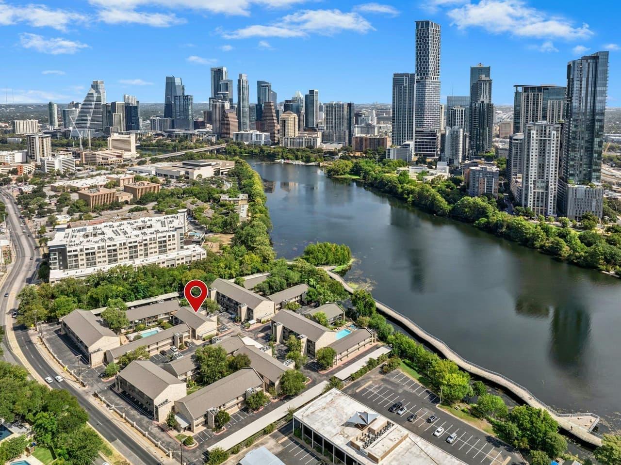 500 E Riverside Dr  #114