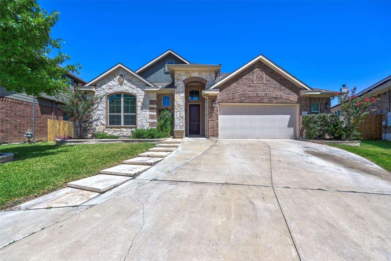 409  Betony Loop
