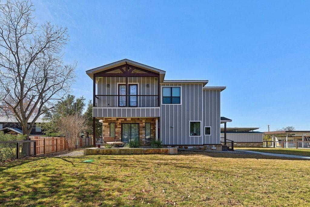 1506  Hill Top Dr  #A & E photo 2