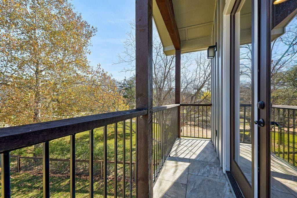 1506  Hill Top Dr  #A & E photo 6