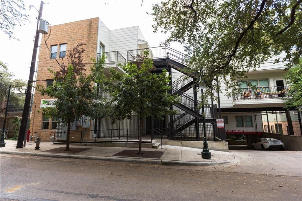 2708  San Pedro St  #302