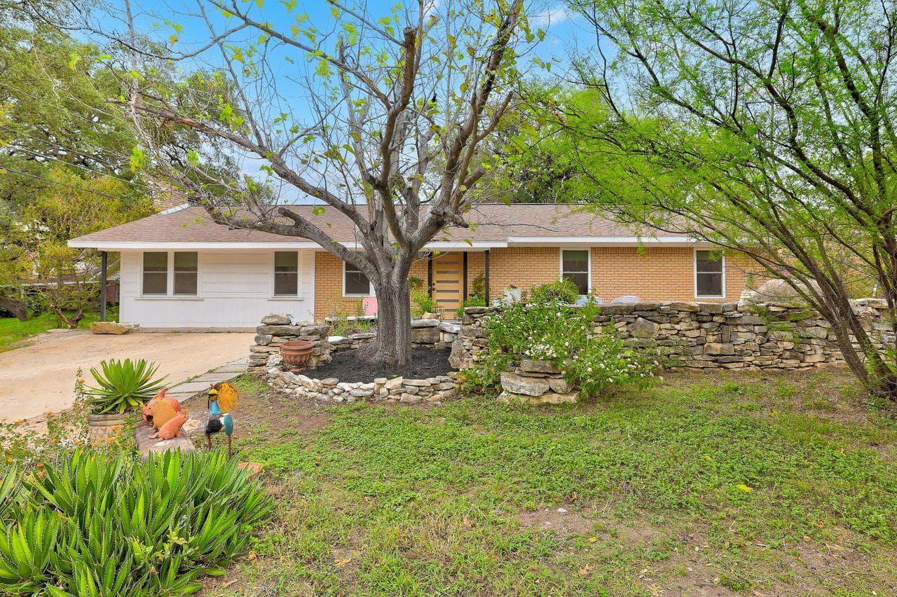4505  Dudley Dr photo 2