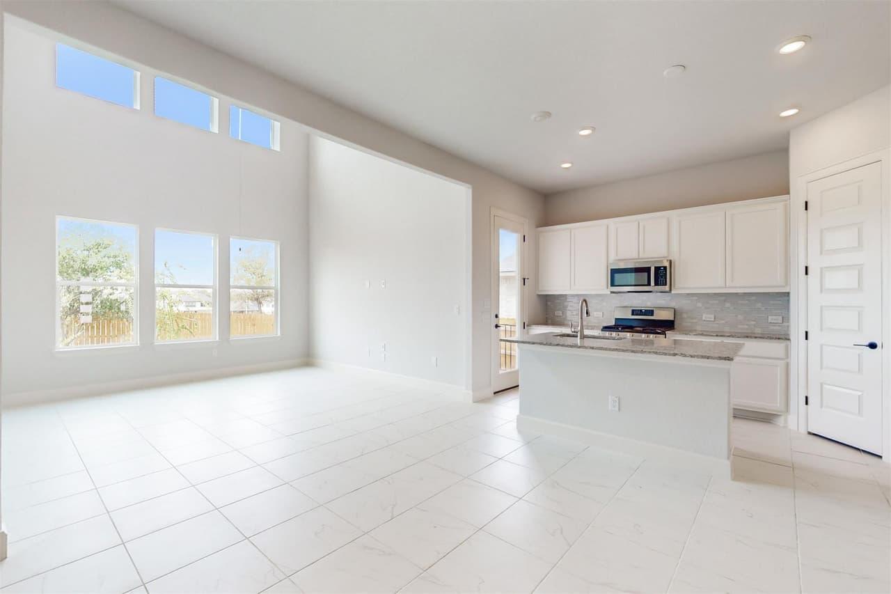 11704  Dillon Falls Dr photo 3