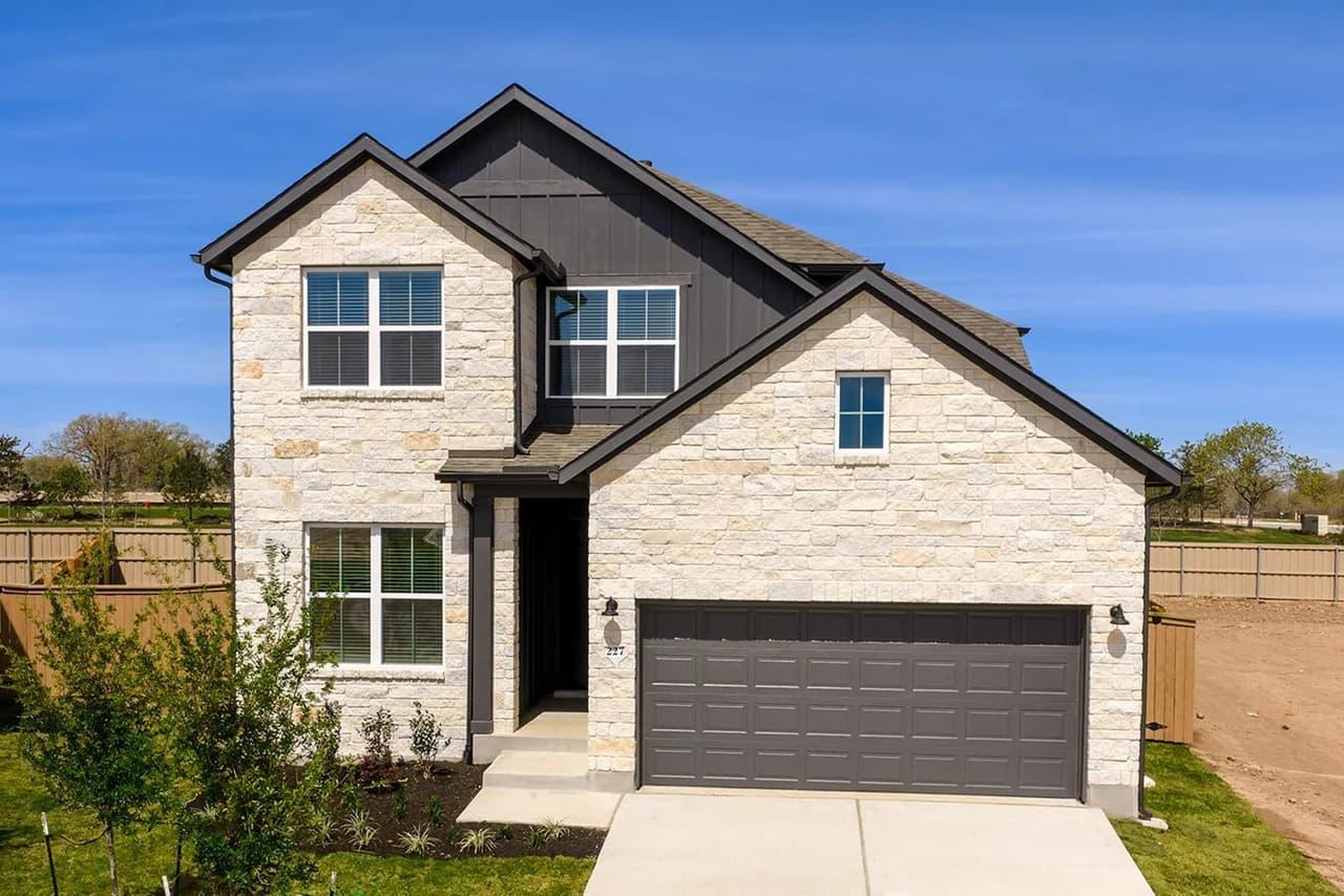 227  Kingswood Dr